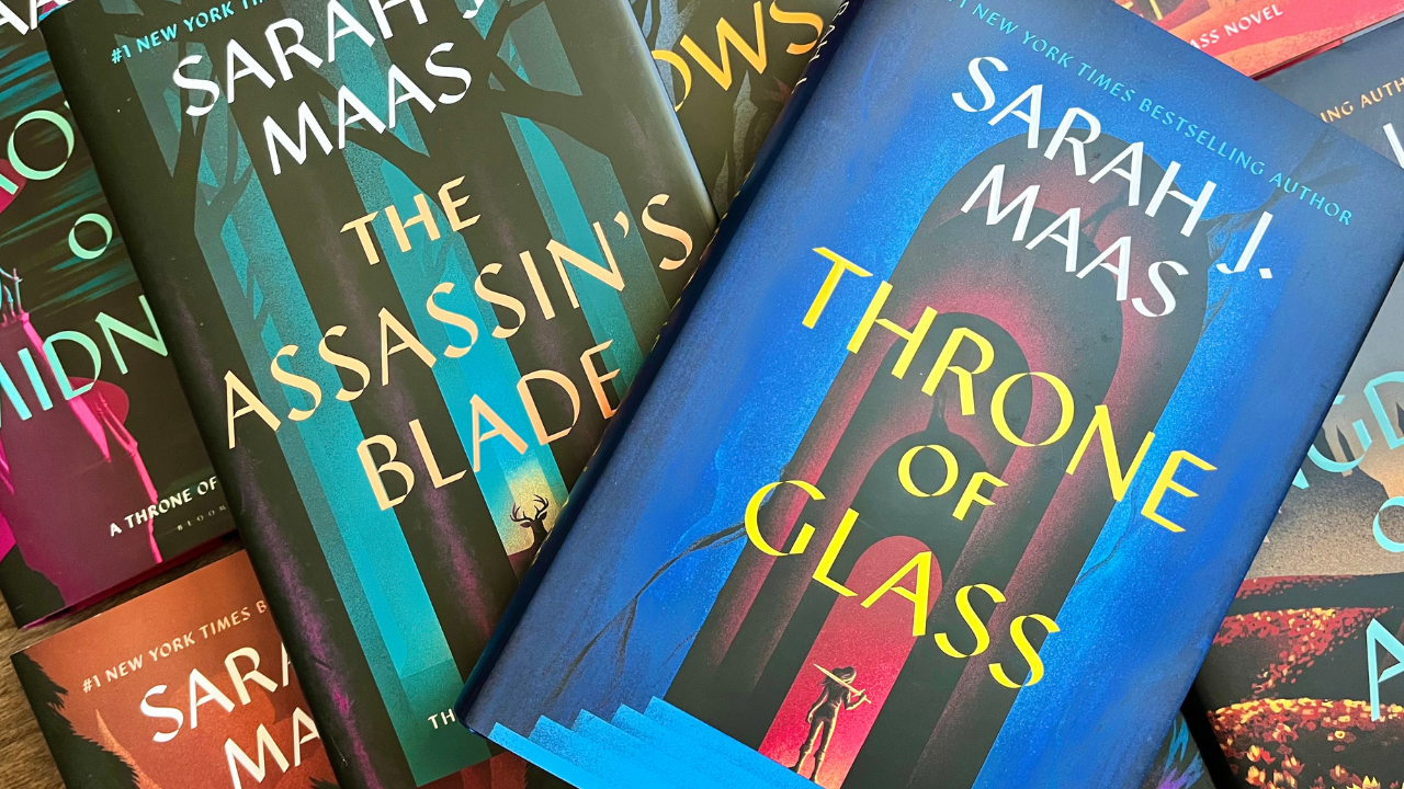 Throne of Glass by Sarah J Maas - Story Darlings